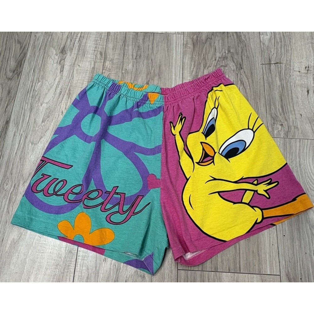 Vintage 90s Looney Tunes Cotton Shorts Tweety All Over Print USA Heart Flower
